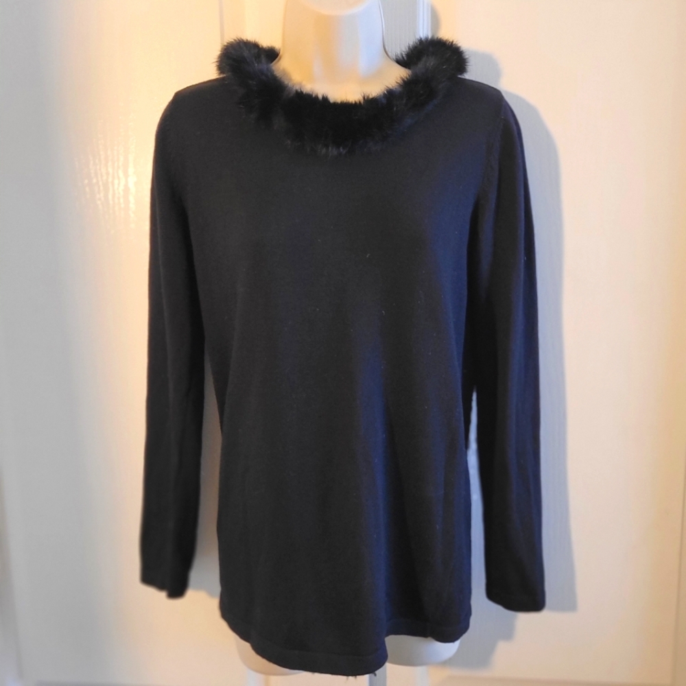 Fur collar sweater